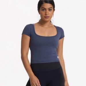 Vuori S/S Halo Crop Top w built-in bra L